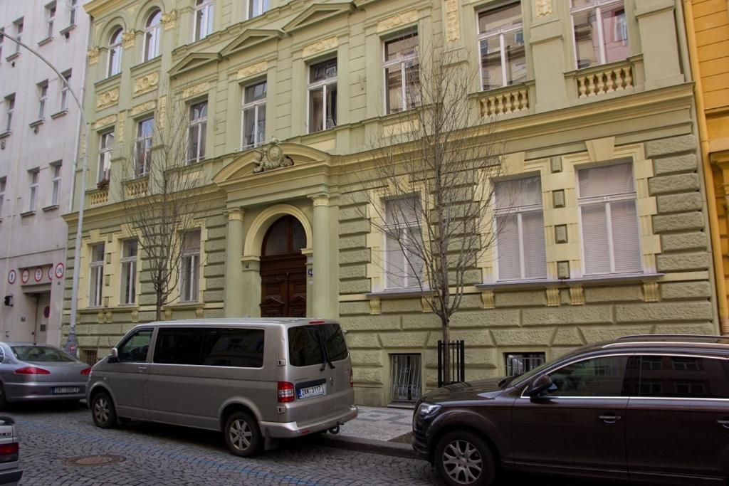 Metropolitan Studios Prague Exterior photo